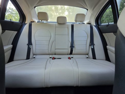 Used 2019 Mercedes-Benz C 300 4MATIC Sedan image 26