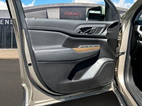 Certified 2023 GMC Acadia SLE image 18