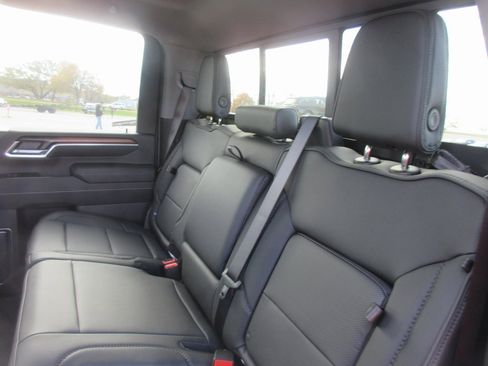 New 2026 GMC Sierra 2500 Denali w/ Denali Reserve Package image 15