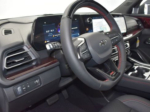 New 2026 Chevrolet Traverse RS w/ LPO, Floor Liner Package image 12