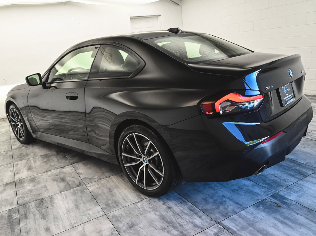 Used 2026 BMW 230i xDrive Coupe AWD/4WD image 4