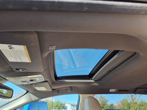 Used 2024 Toyota Sienna XLE image 25