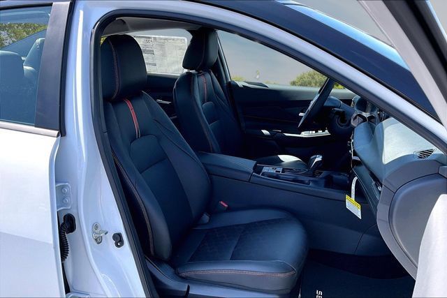 New 2027 Nissan Sentra SR w/ SR Premium Package FWD image 10