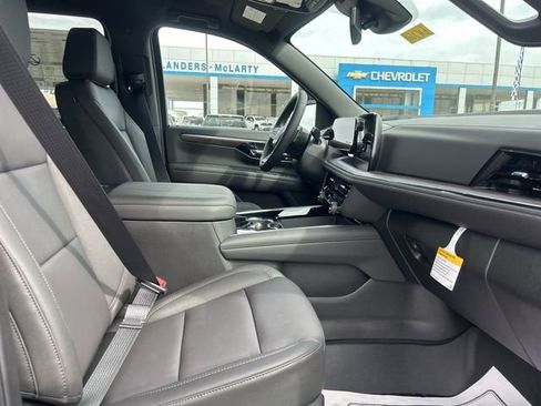 New 2026 Chevrolet Suburban LT w/ Comfort Package image 35