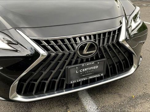 Certified 2024 Lexus ES 250 w/ Premium Package AWD/4WD image 33