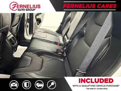 Used 2022 Jeep Cherokee Latitude Lux AWD/4WD image 24