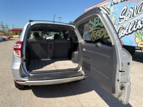 Used 2010 Toyota RAV4 4WD w/ Base L4 Extra Value Pkg image 21