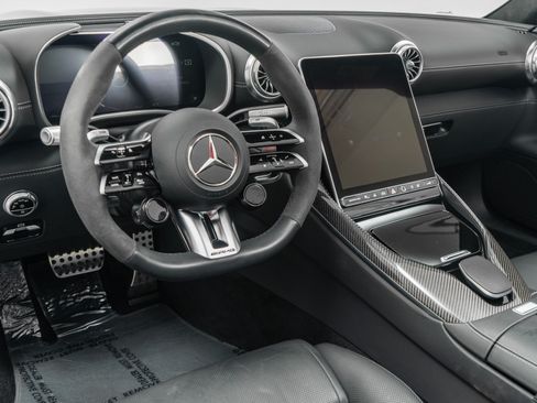 Used 2023 Mercedes-Benz SL 63 AMG 4MATIC image 13