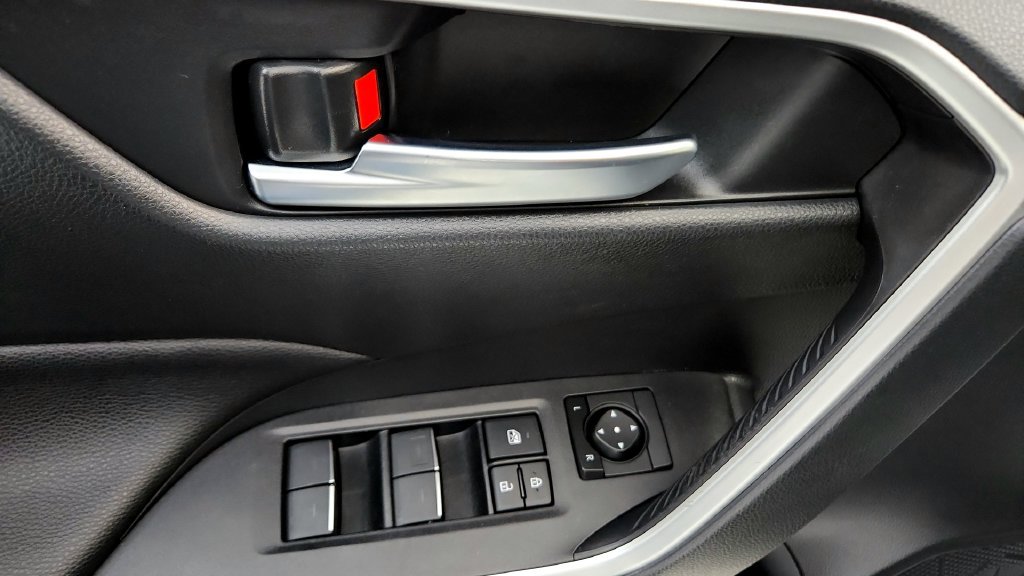 Certified 2025 Toyota RAV4 SE w/ Weather & Moonroof Package AWD/4WD image 23