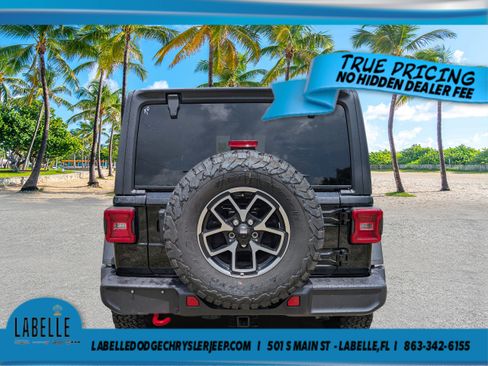 Used 2026 Jeep Wrangler Unlimited Rubicon AWD/4WD image 4