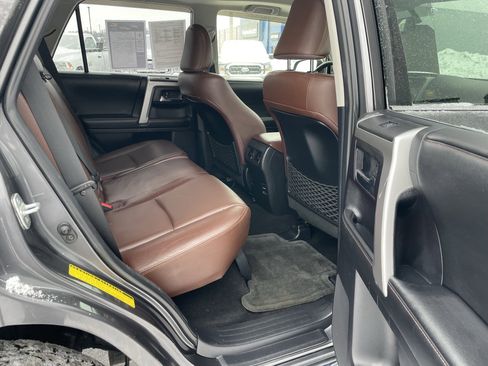 Used 2015 Toyota 4Runner Limited image 30