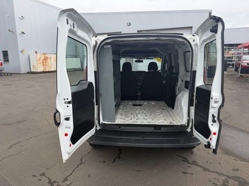Used 2018 RAM ProMaster City Tradesman FWD image 25