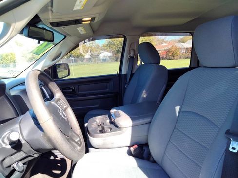 Used 2016 RAM 1500 Express image 10