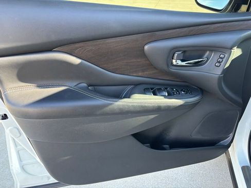 Used 2021 Nissan Murano Platinum w/ Cargo Package image 12