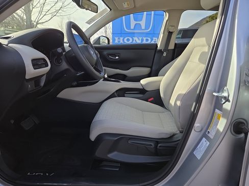 New 2026 Honda HR-V LX image 10