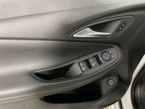 Used 2023 Buick Encore GX Select w/ Sport Touring Package image 13