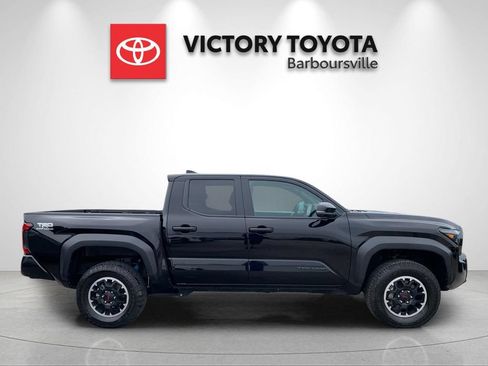 Used 2024 Toyota Tacoma TRD Off-Road AWD/4WD image 6