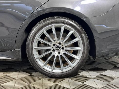 Certified 2022 Mercedes-Benz S 500 4MATIC w/ AMG Line Package image 37