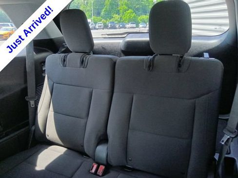 Used 2021 Ford Explorer XLT AWD/4WD image 28
