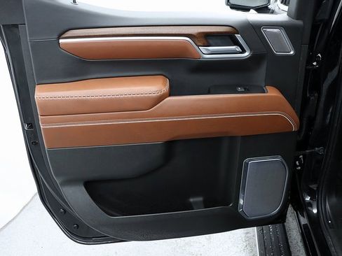 Used 2025 GMC Sierra 1500 Denali Ultimate image 29