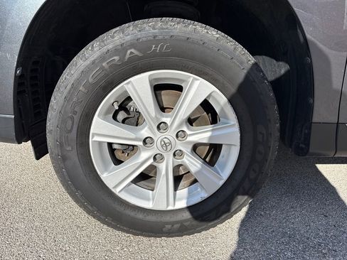 Used 2013 Toyota Highlander Plus image 9