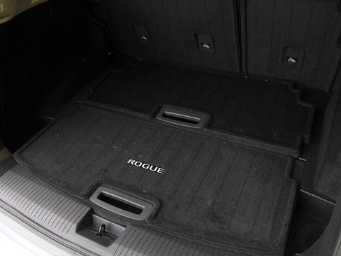 Used 2024 Nissan Rogue SL w/ SL Premium Package AWD/4WD image 8