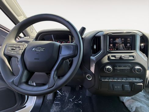 New 2026 Chevrolet Silverado 1500 Custom Trail Boss w/ LPO, Dark Essentials Package AWD/4WD image 10