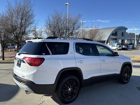 Used 2018 GMC Acadia SLT image 5