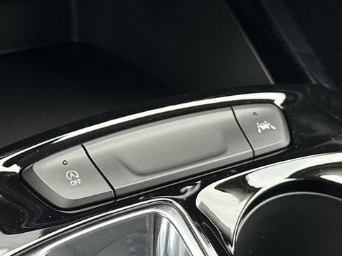 New 2026 Chevrolet Trax LT w/ LPO, Blackout Package image 35