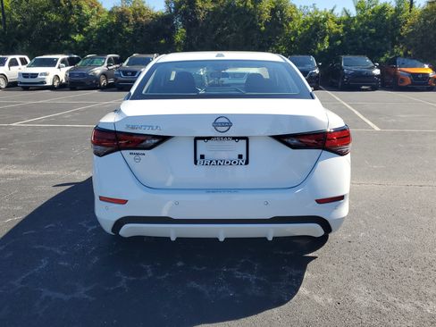 New 2025 Nissan Sentra SV image 6