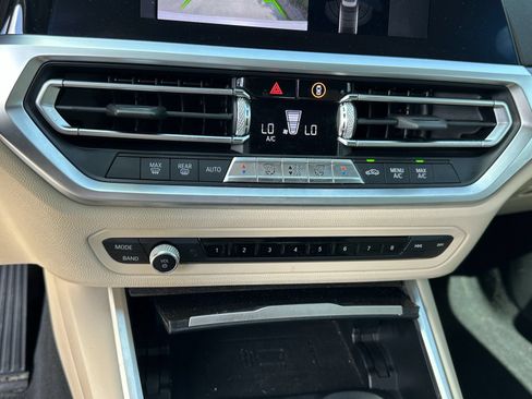 Used 2021 BMW 330i Sedan w/ Convenience Package RWD image 26