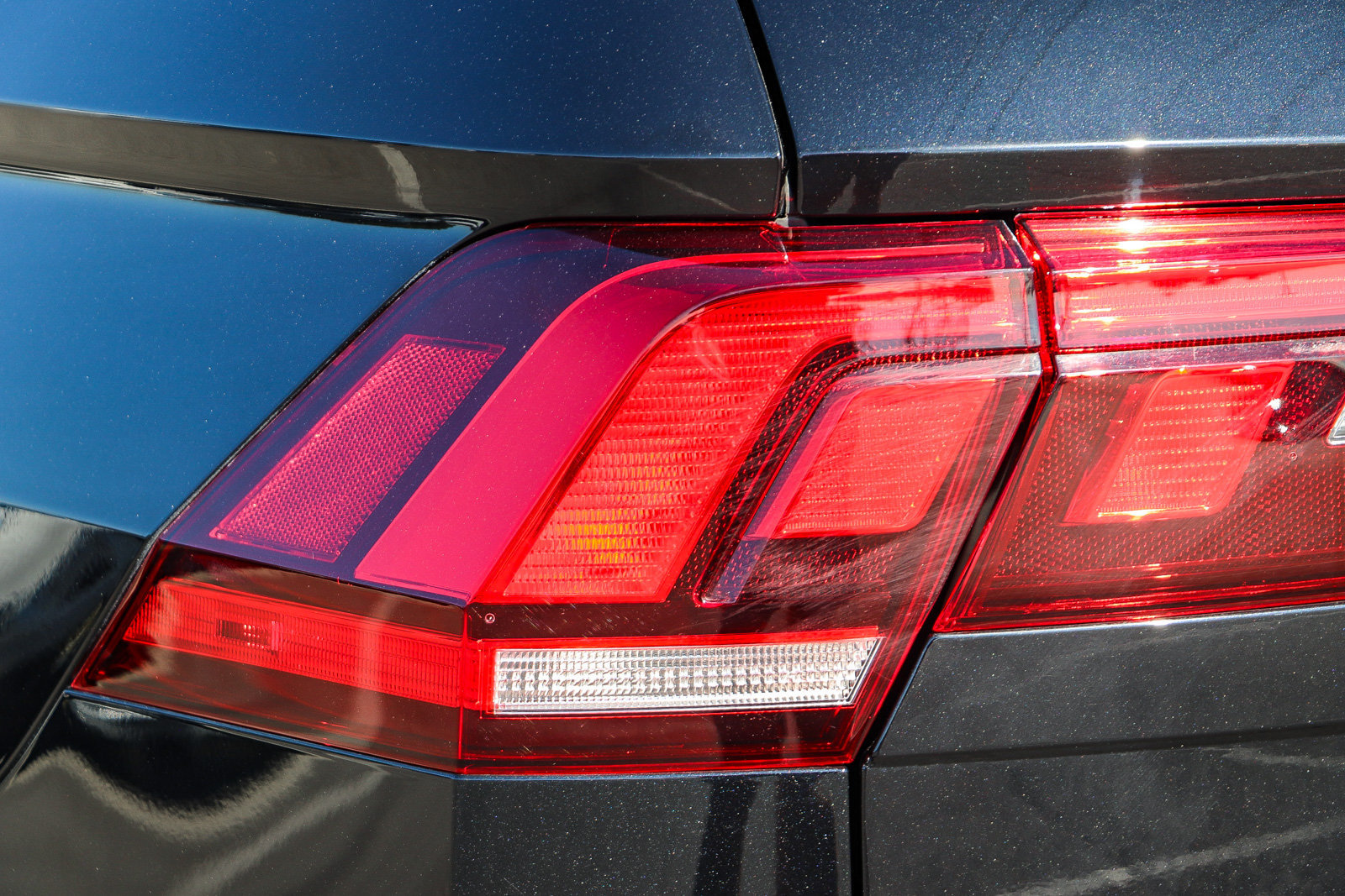 Used 2023 Volkswagen Tiguan S FWD image 9