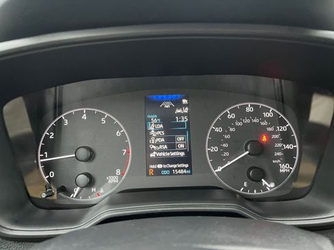 Used 2025 Toyota Corolla LE image 40