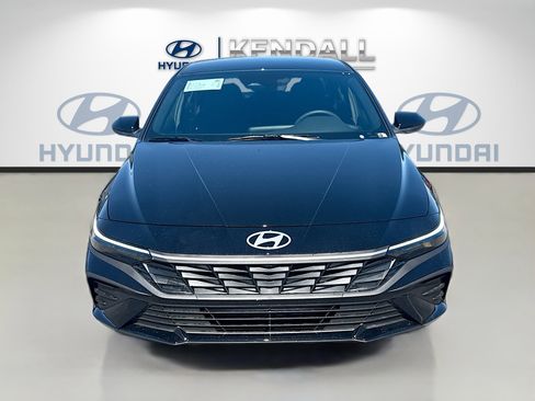 New 2026 Hyundai Elantra Sport image 2