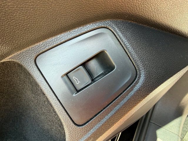 Used 2022 Volkswagen Tiguan SEL R-Line AWD/4WD image 14