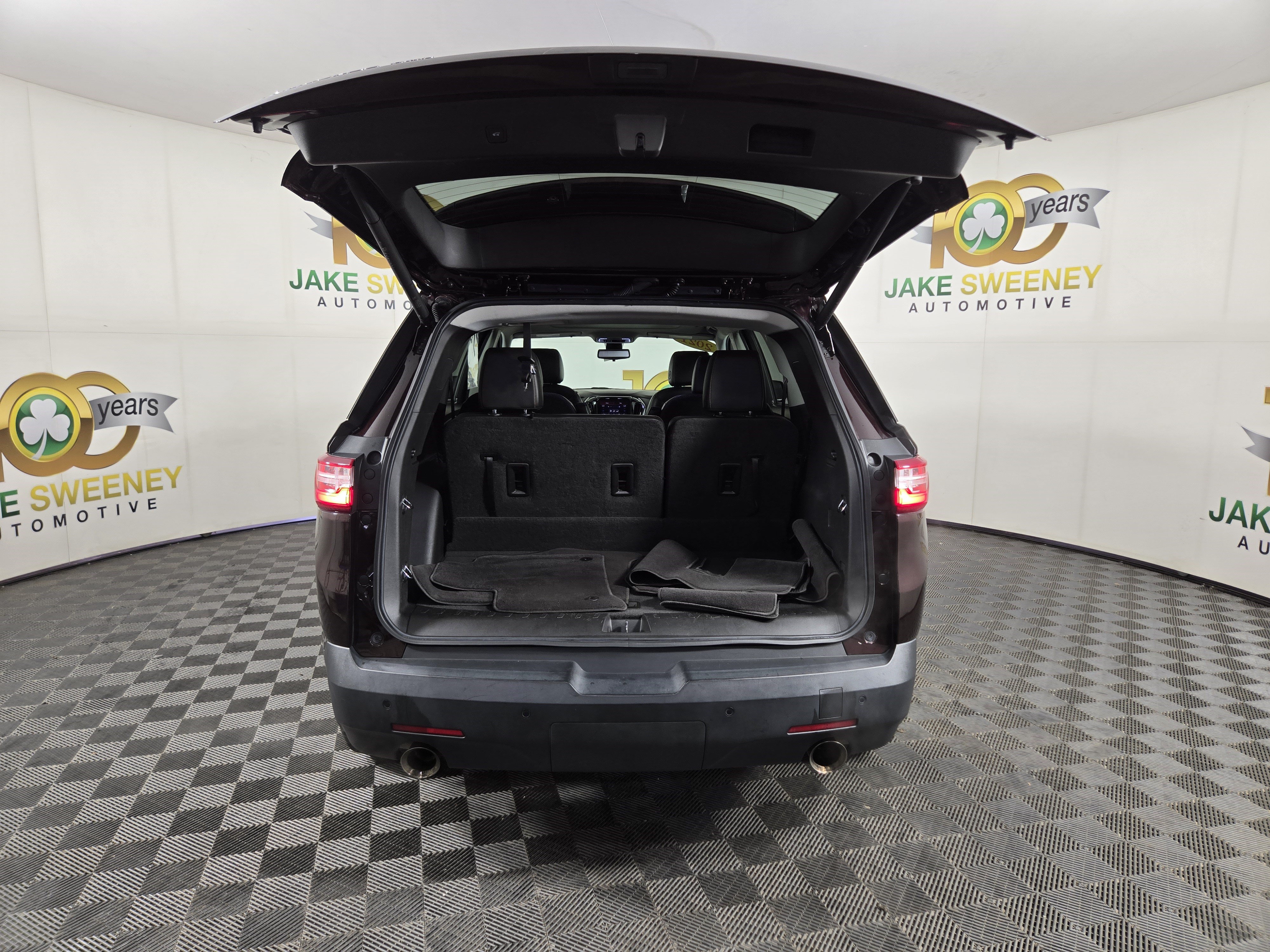 Used 2021 Chevrolet Traverse LT w/ LT Premium Package AWD/4WD image 34