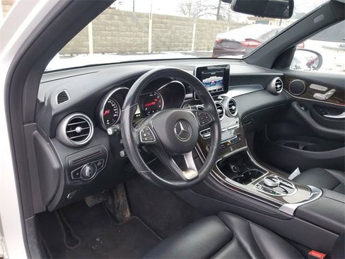 Used 2018 Mercedes-Benz GLC 300 4MATIC image 10