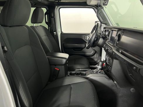 Used 2022 Jeep Wrangler Unlimited Sport image 33