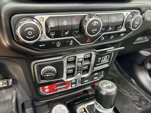 Used 2021 Jeep Wrangler Unlimited Rubicon image 19