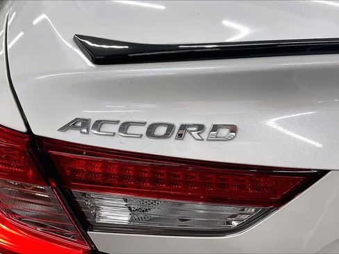 Used 2022 Honda Accord Sport image 9