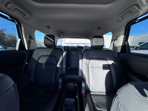 Used 2023 Nissan Pathfinder SL w/ SL Premium Package image 28