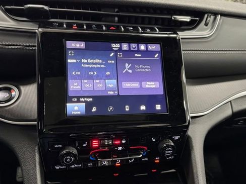 New 2025 Jeep Grand Cherokee Laredo X w/ Luxury Tech Group I image 5