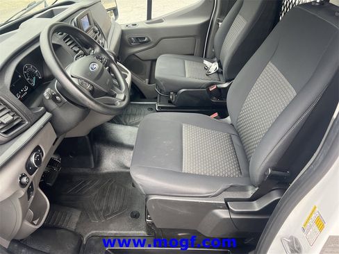Used 2024 Ford Transit 250 Low Roof w/ Exterior Upgrade Package image 19