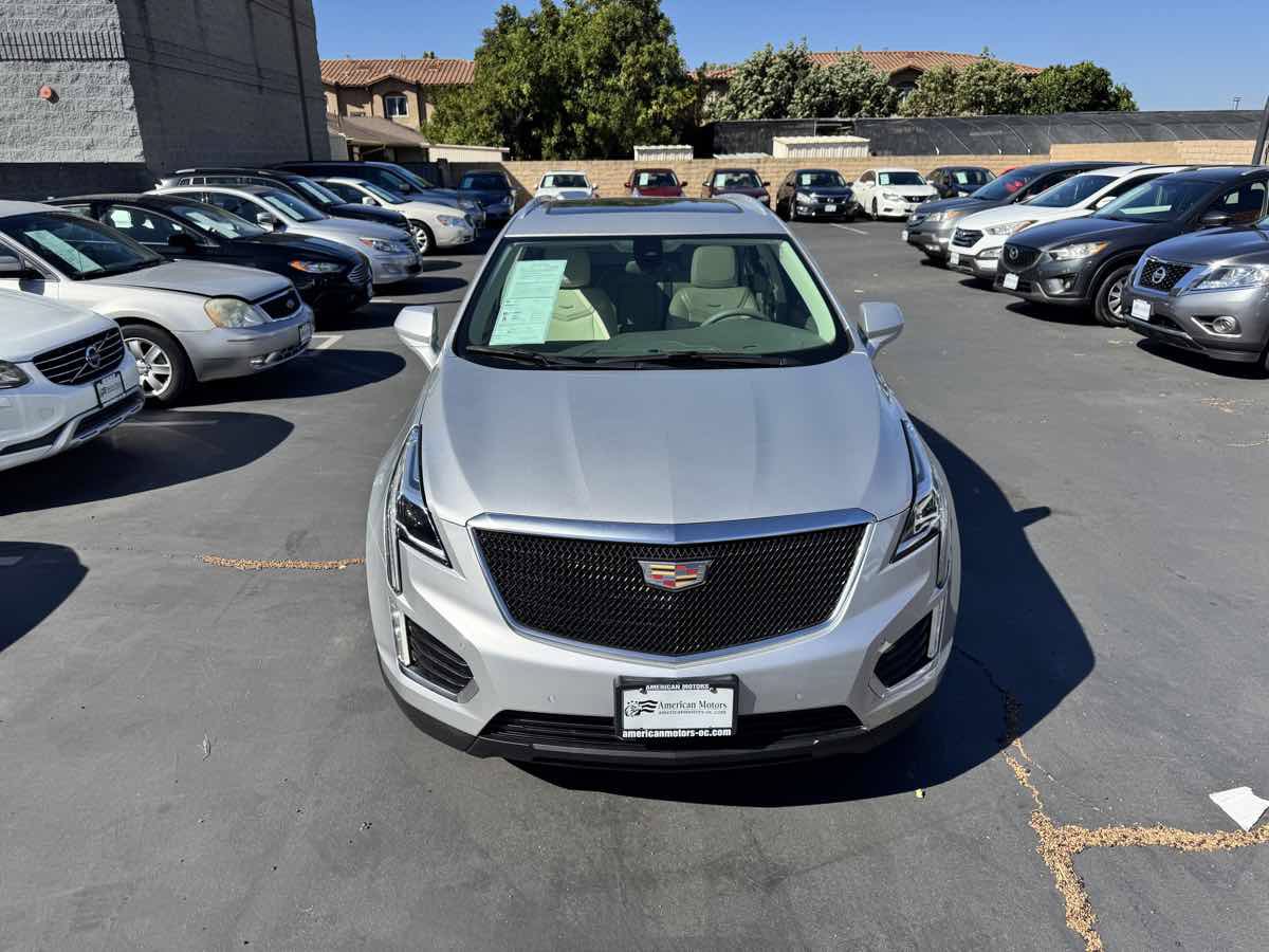 Used 2017 Cadillac XT5 Luxury w/ Driver Awareness Package FWD image 11