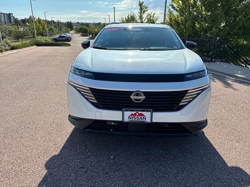Used 2025 Nissan Murano SV AWD/4WD image 2