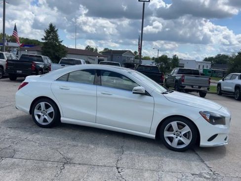 Used 2018 Mercedes-Benz CLA 250 4MATIC image 2