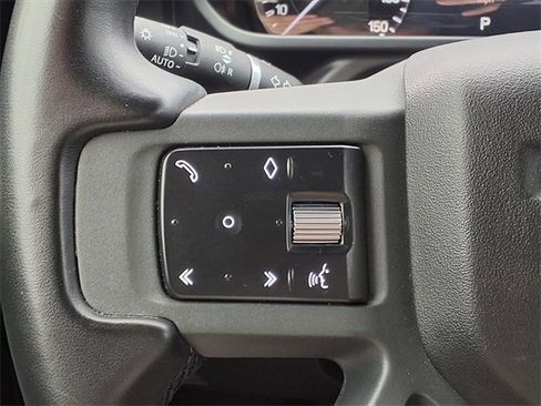 Used 2023 Land Rover Defender 110 X-Dynamic SE image 13