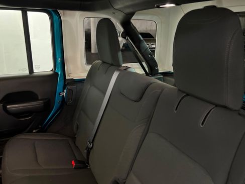 Used 2019 Jeep Wrangler Unlimited Sport S image 21