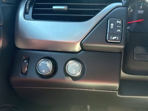 Used 2020 Chevrolet Tahoe LT image 20