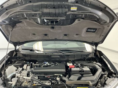 Used 2020 Nissan Rogue SL w/ Premium Package AWD/4WD image 13